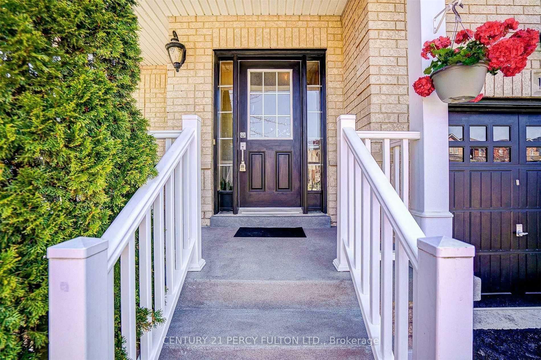 Photo de la propriété: 191 Reeves Way Boulevard ON L4A 0H8