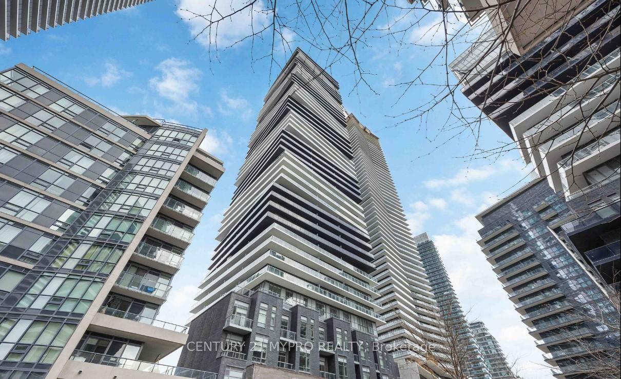 56 Annie Craig Drive 3104  Toronto ON M8V 0C5 photo
