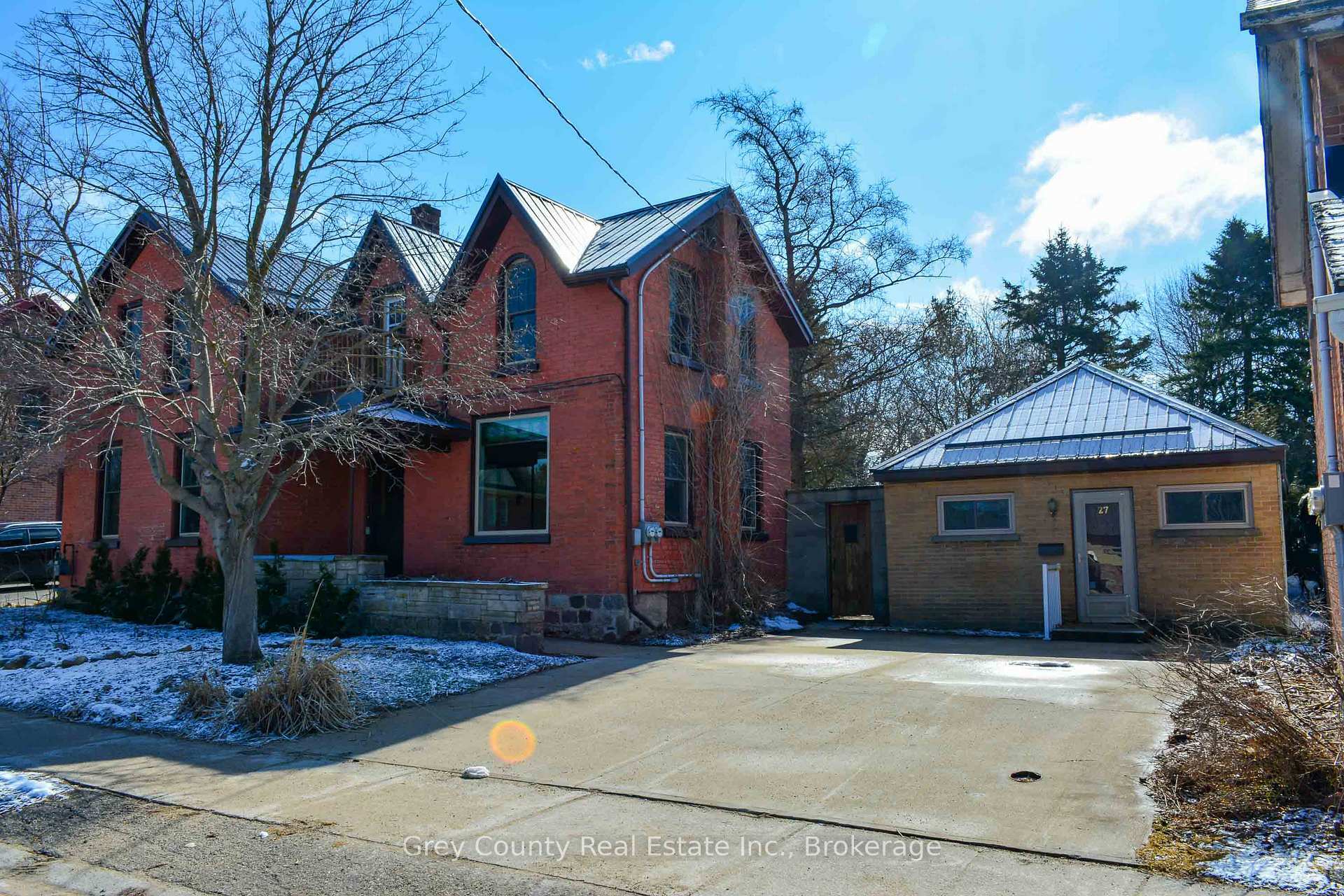 Property Photo: 27-29 Main Street E ON N0C 1H0