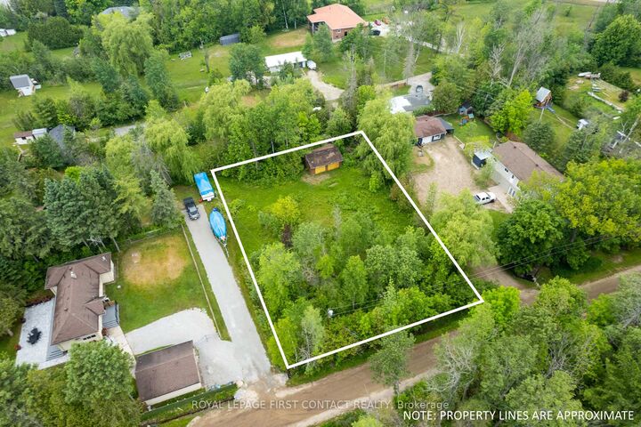 2378 Whetham Road — photo 1