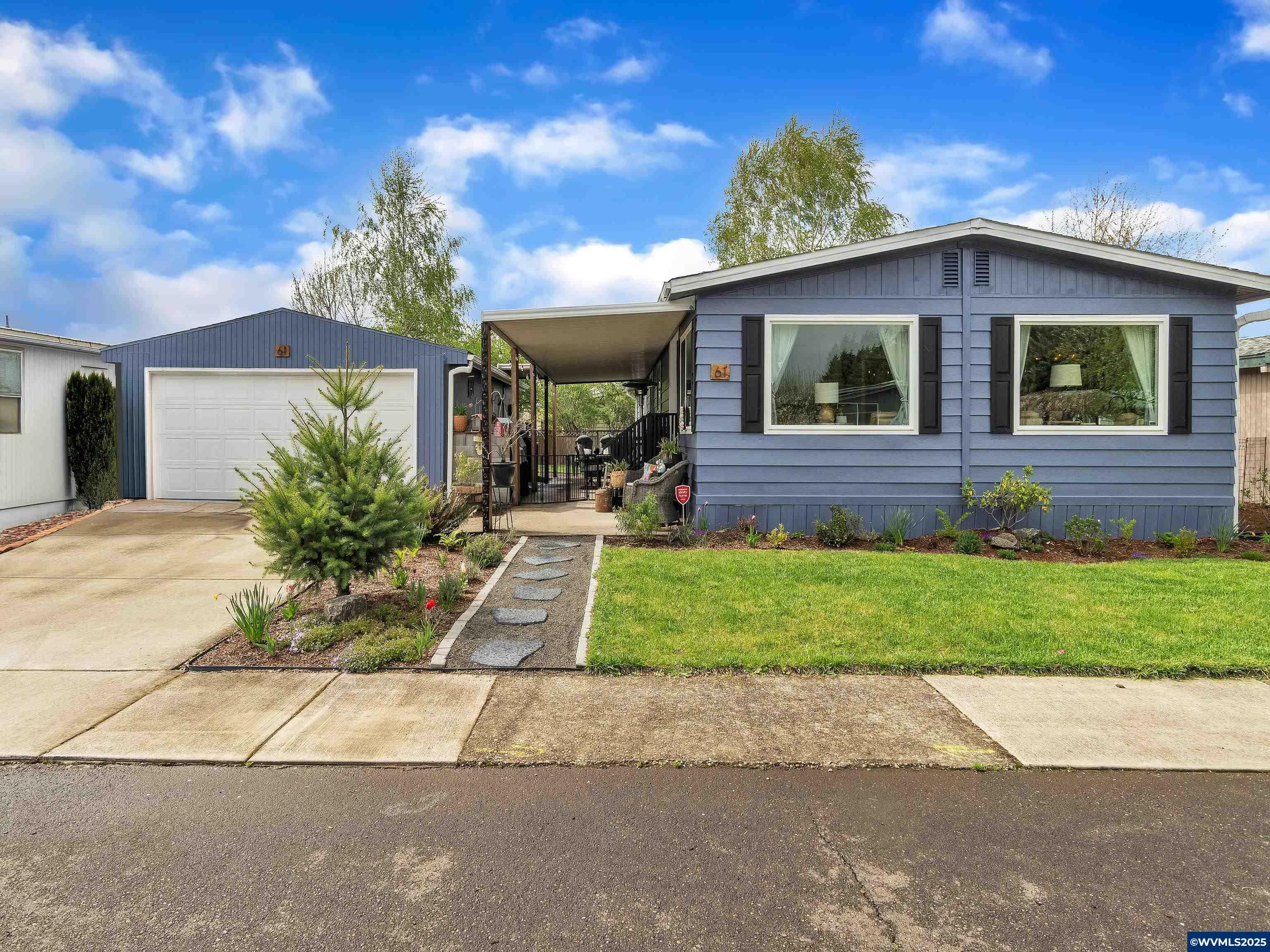 Property Photo: 1055 Lockhaven Dr NE 61 OR 97303