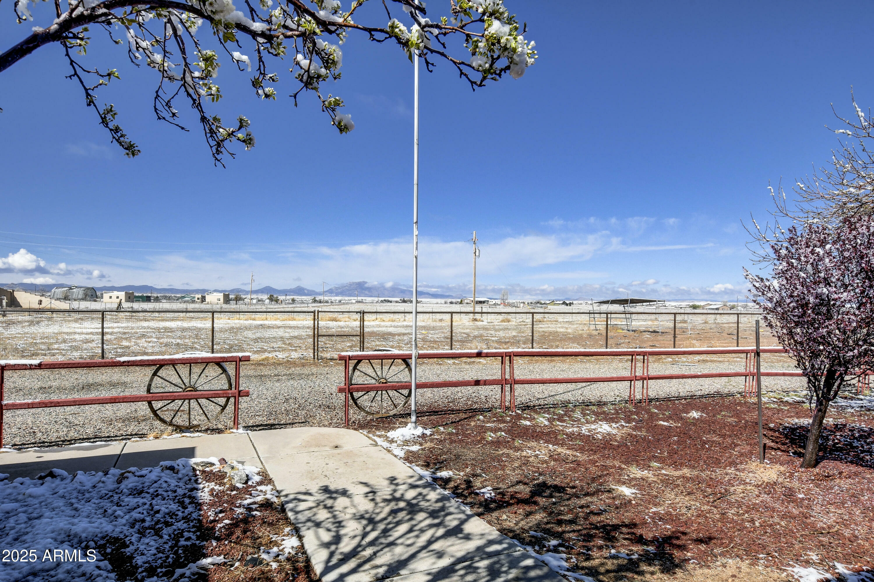 Property Photo: 9100 E Lonesome Valley Road AZ 86315