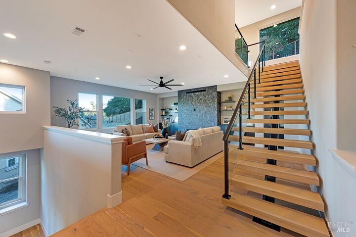 Property Photo: 22 Oak Knoll Court CA 94952