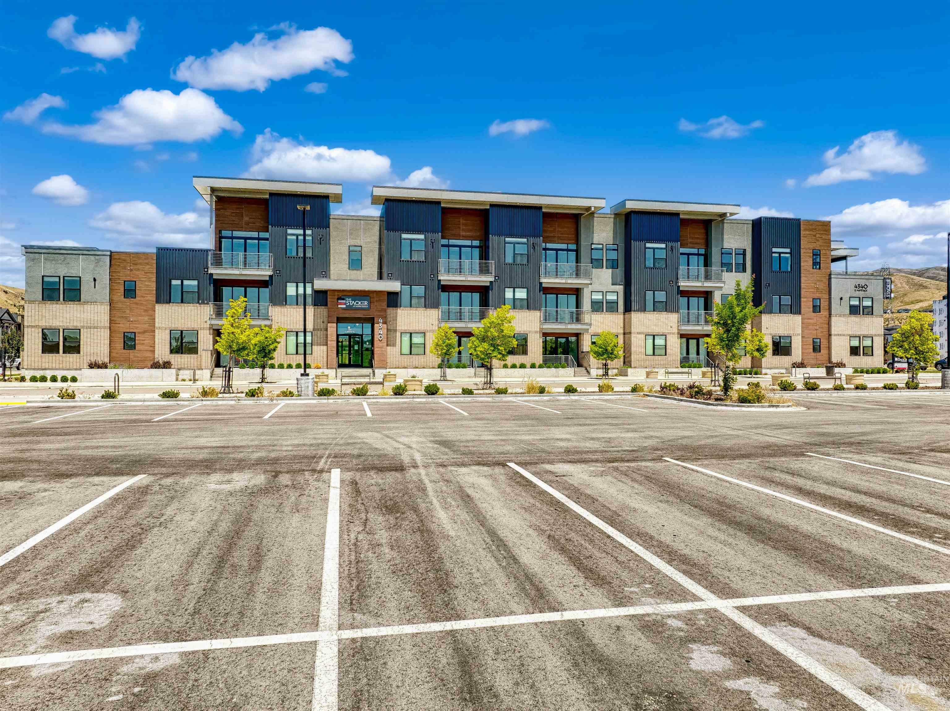Property Photo: 4340 E Haystack St 208 ID 83716