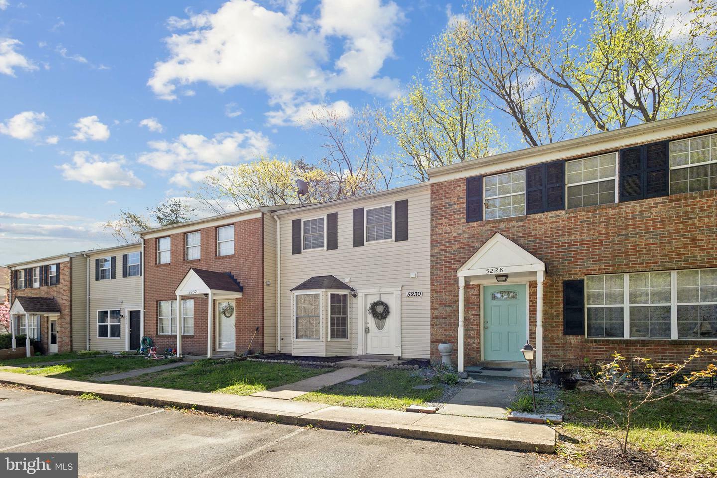 Property Photo: 5230 Creek Lane VA 22485