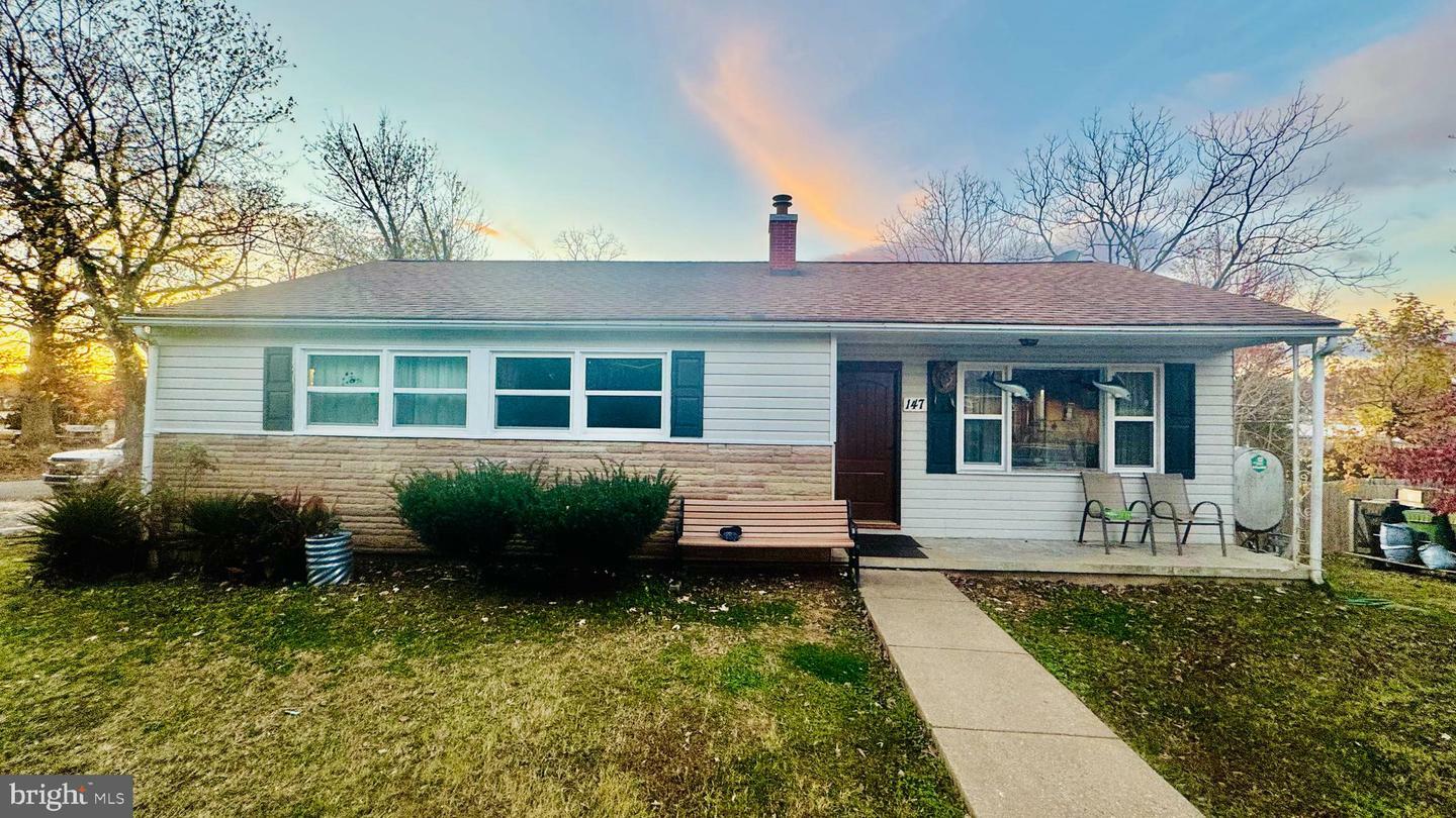 Property Photo: 147 Deacon Road VA 22405