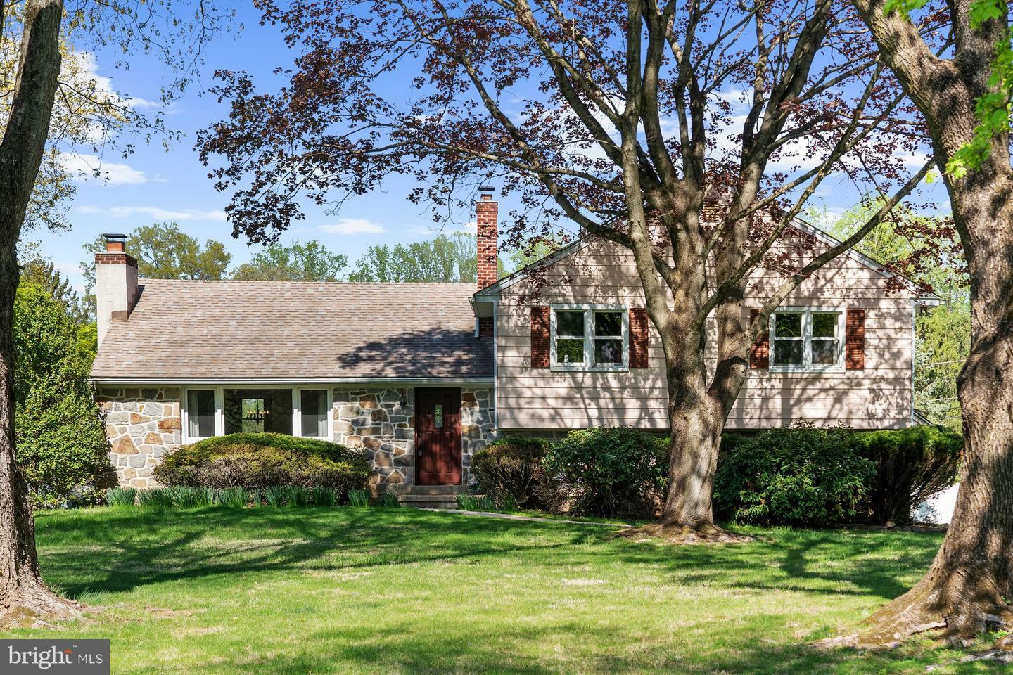 1261 Buck Lane  West Chester PA 19382 photo