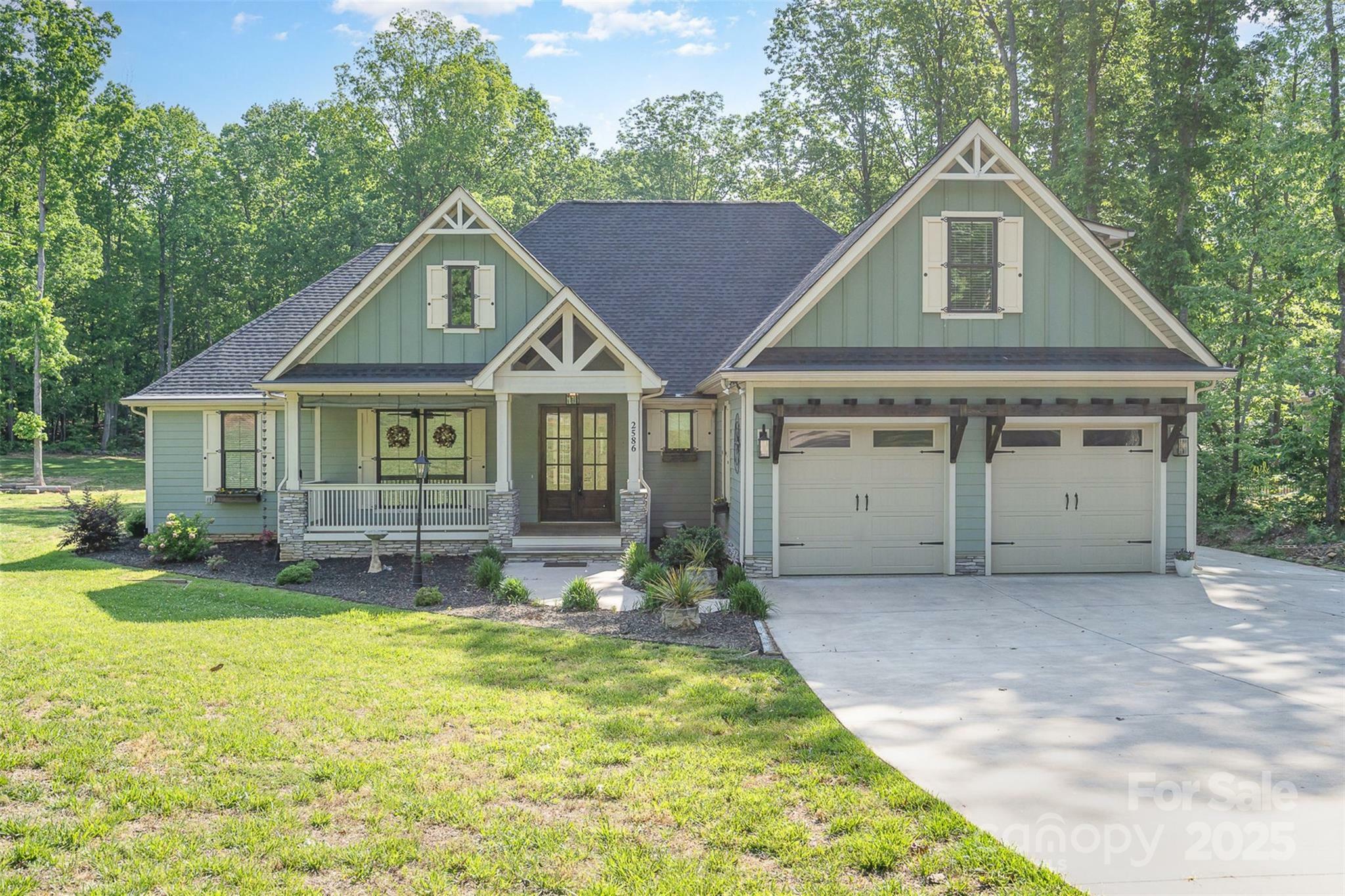 Property Photo: 2586 Lee Lawing Road NC 28092