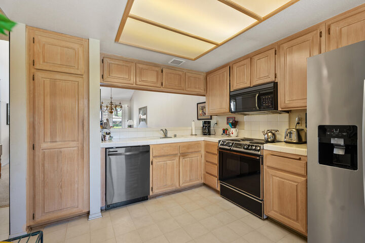 Property Photo: 265 Calle Del Verano CA 92260