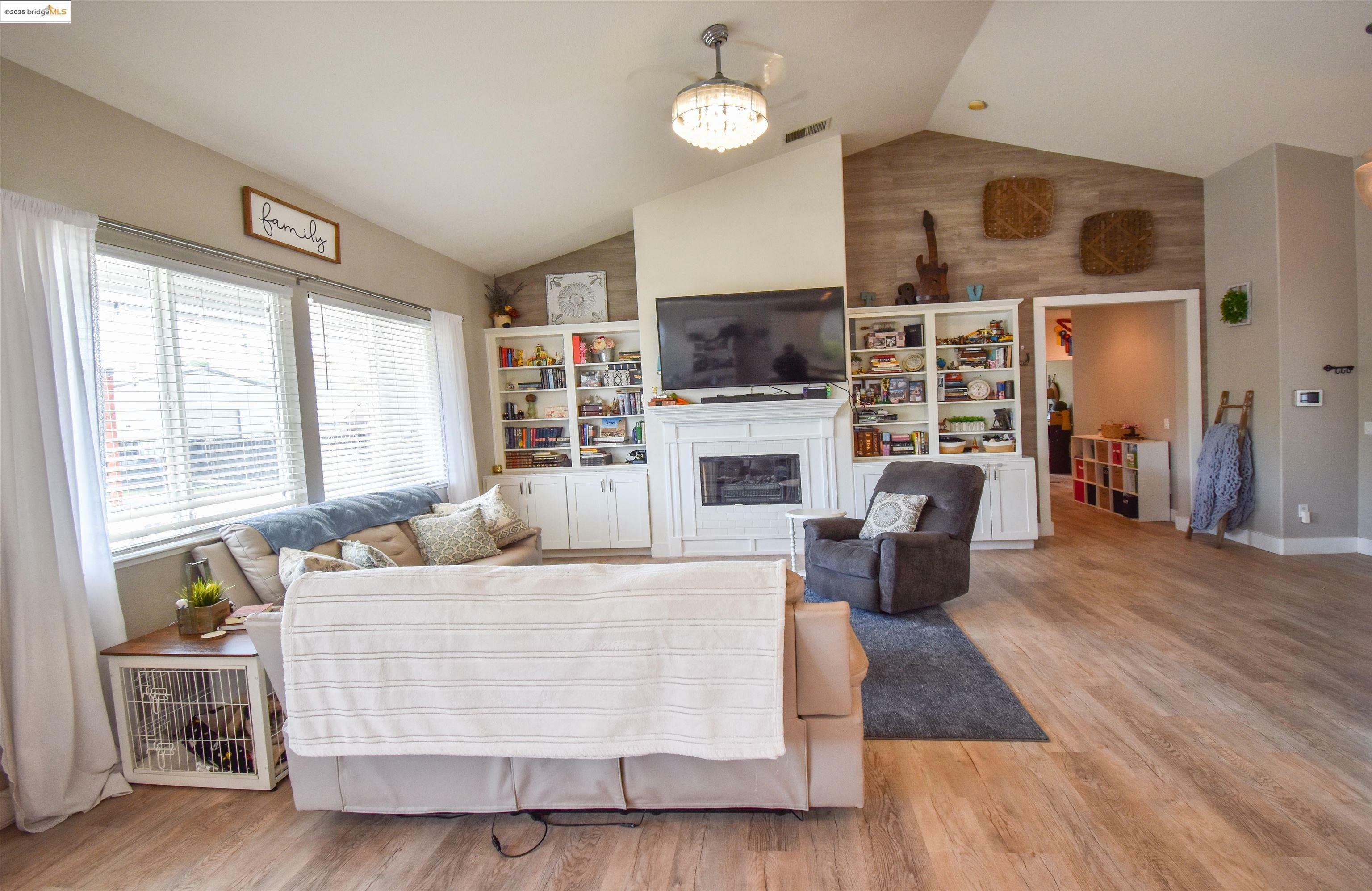 Property Photo: 295 Bridlewood Ln. CA 95228