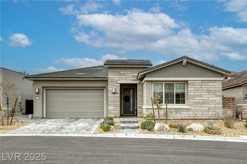Property Photo: 11137 Black Fire Opal Drive NV 89138