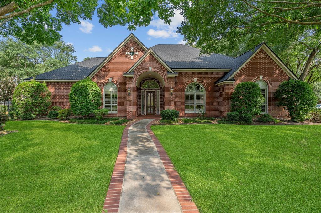 Property Photo: 8802 Kennet Valley Road TX 77379