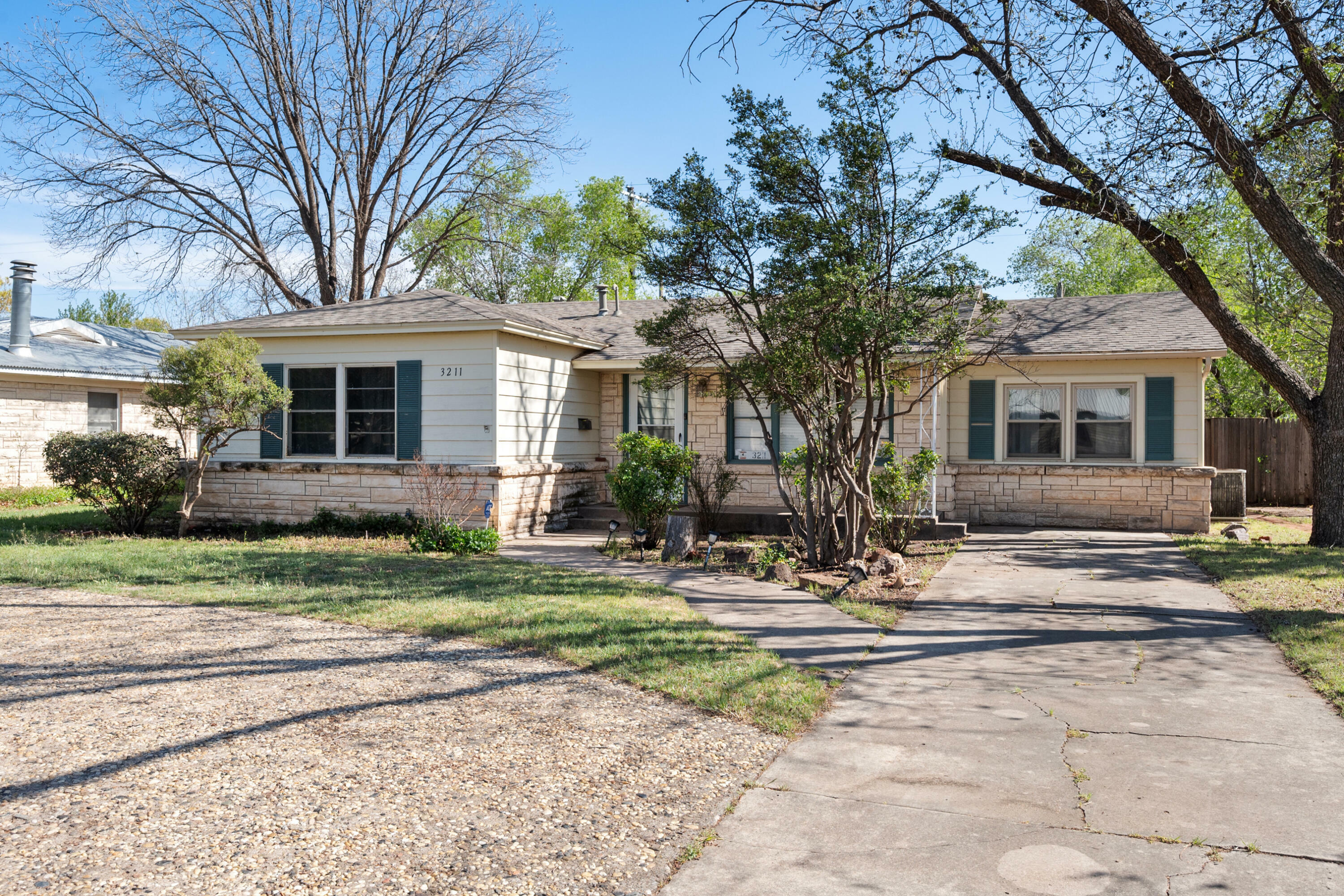 Property Photo: 3211 26th Street TX 79410