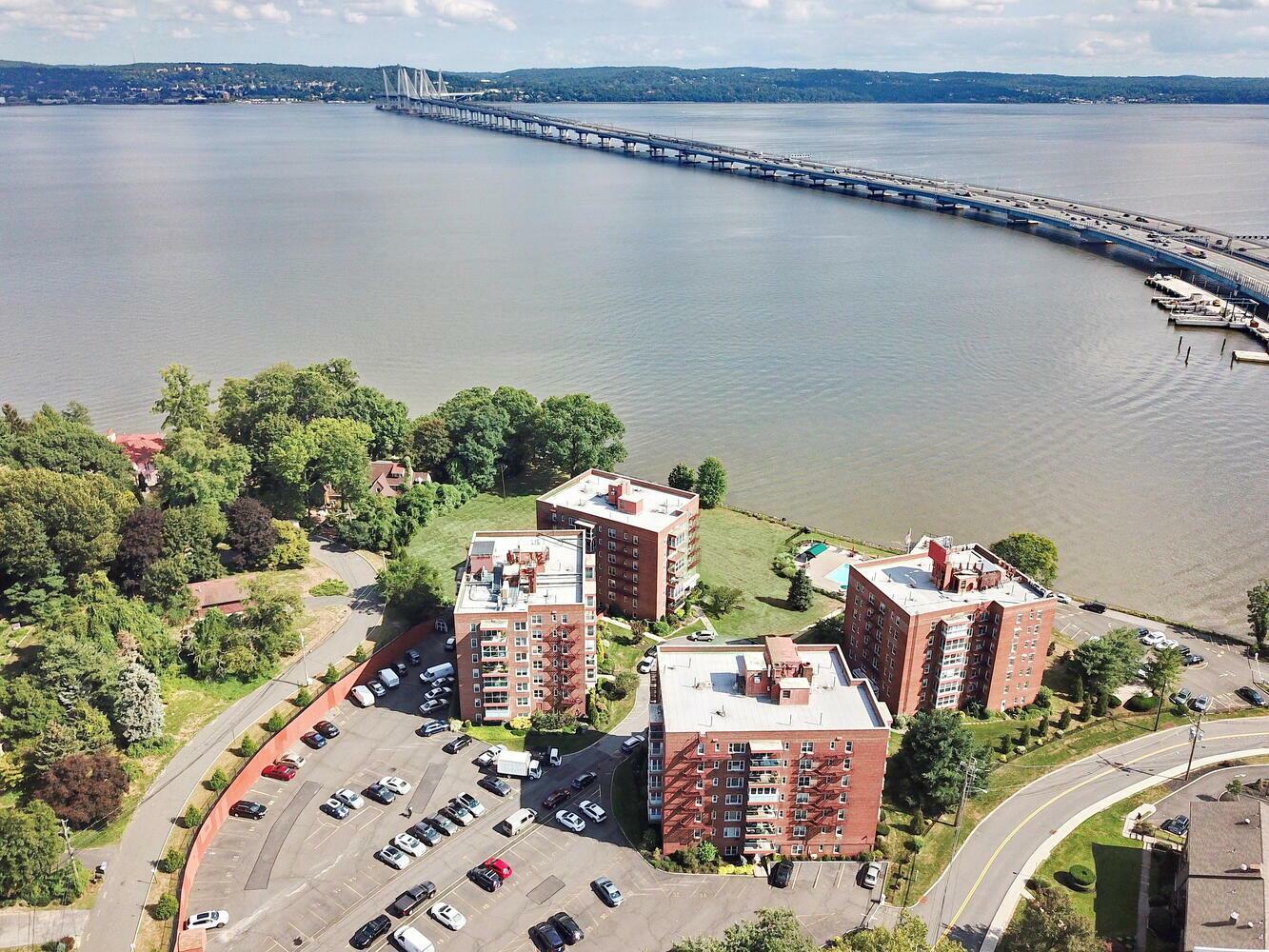 Property Photo: 3 Salisbury Point 4B NY 10960