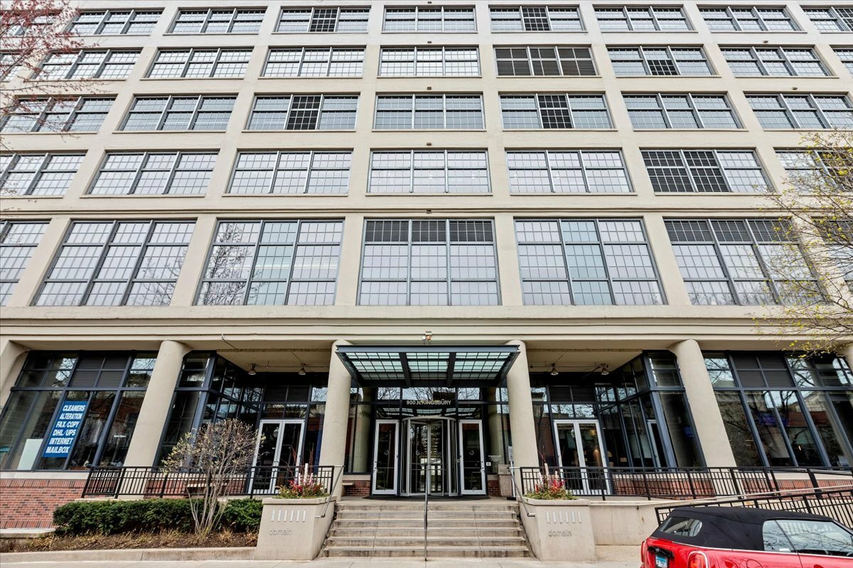 Property Photo: 900 N Kingsbury Street 878 IL 60610