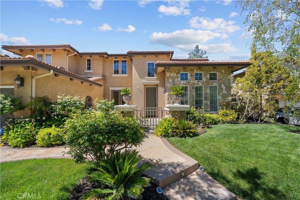 Property Photo: 24837 Greensbrier Drive CA 91381
