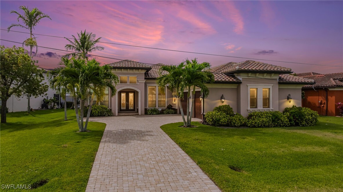 Property Photo:  2262 SE 28th Street  FL 33904 