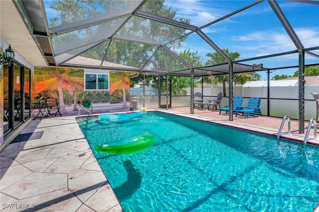 Property Photo: 2216 SE 8th Terrace FL 33990