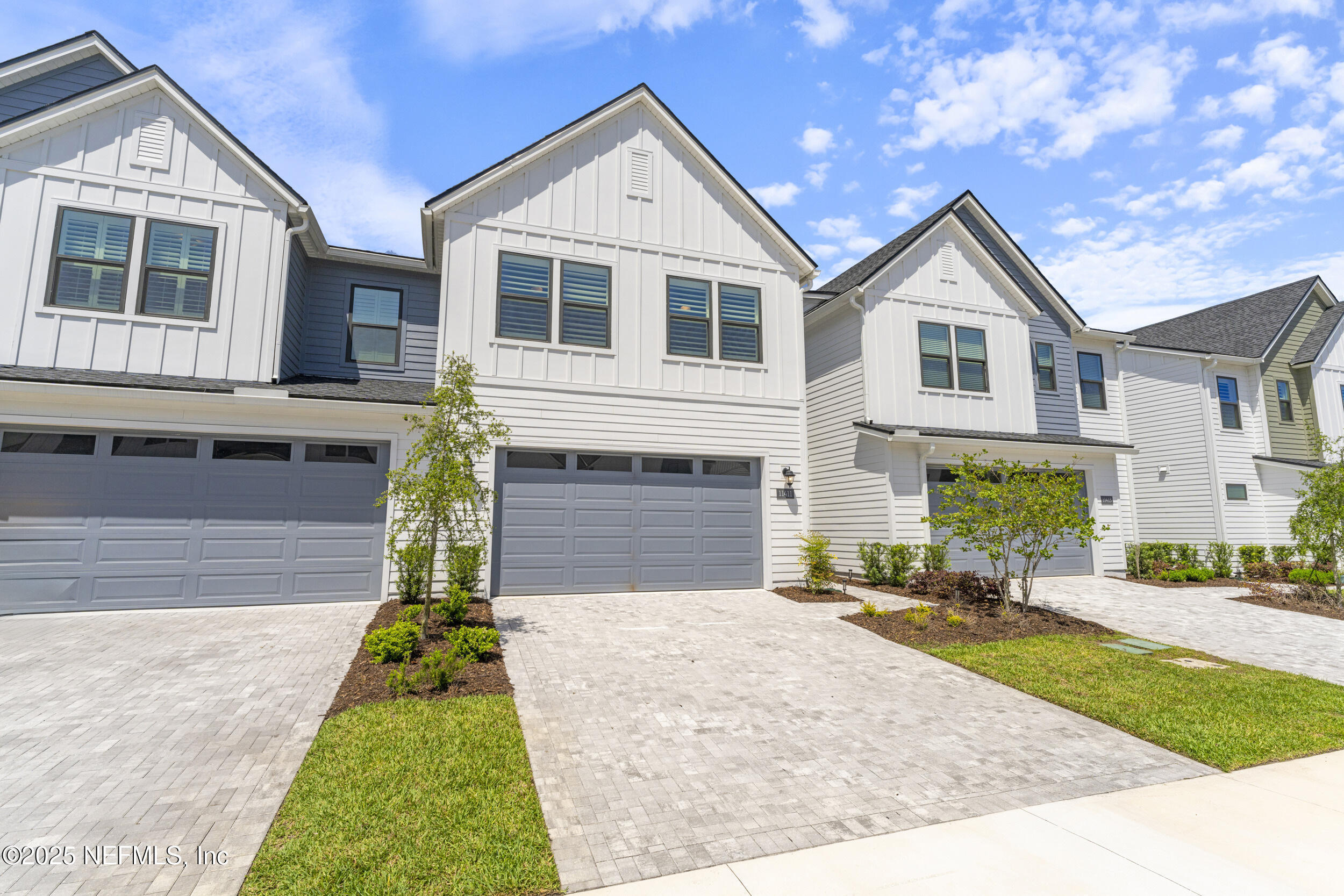 Property Photo: 11411 Newtonian Boulevard FL 32256