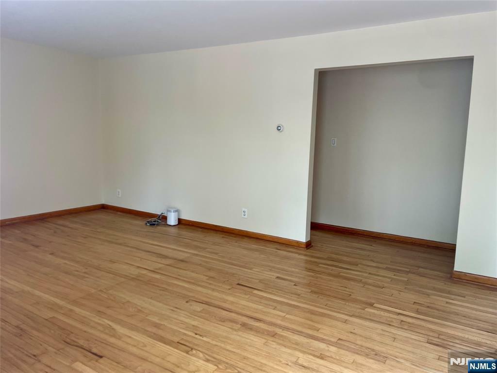 Property Photo:  40 Stuyvesant Avenue 10  NJ 07071 