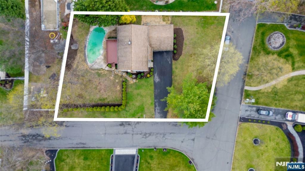 Property Photo: 6 Giegel Court NJ 07481