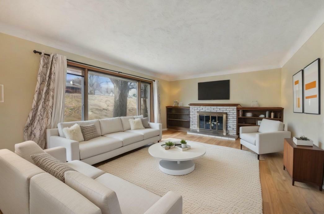 Property Photo: 463 Minnesota Street S MN 55003
