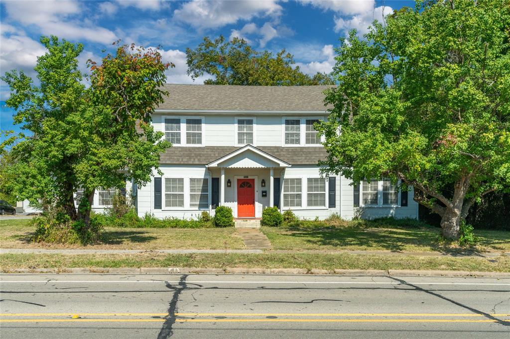 Property Photo: 501 E Dallas Avenue TX 75432