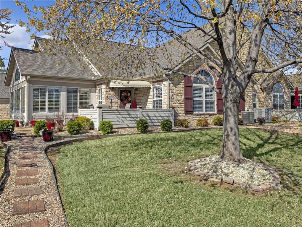 Property Photo: 2100 New Hope Road 304 AR 72758