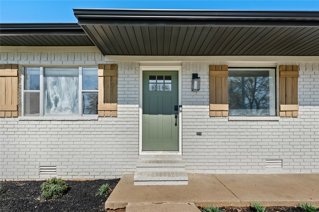 Property Photo: 2307 Douglas Street AR 72712