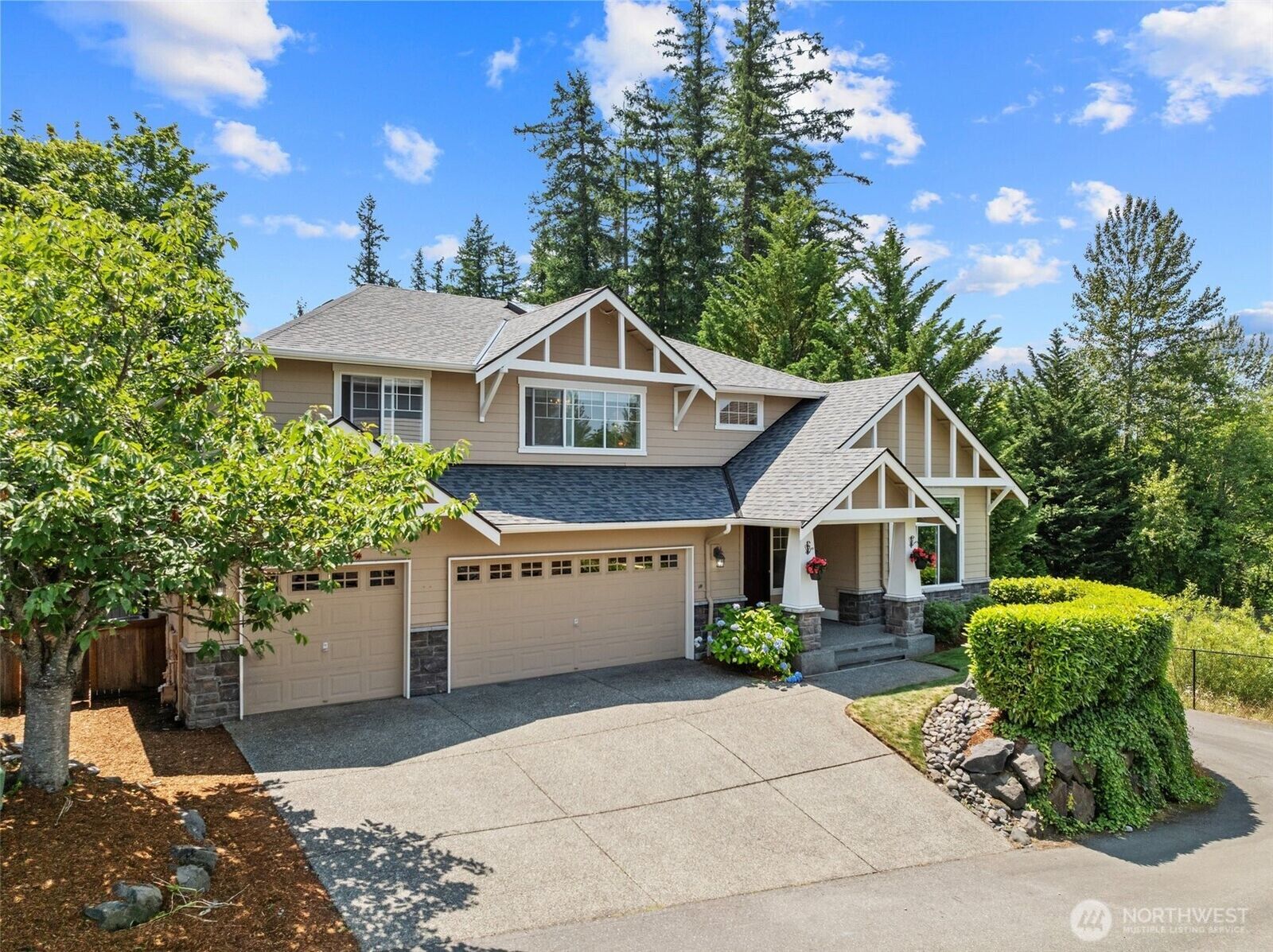 Property Photo:  1415  225th Place SE  WA 98075 