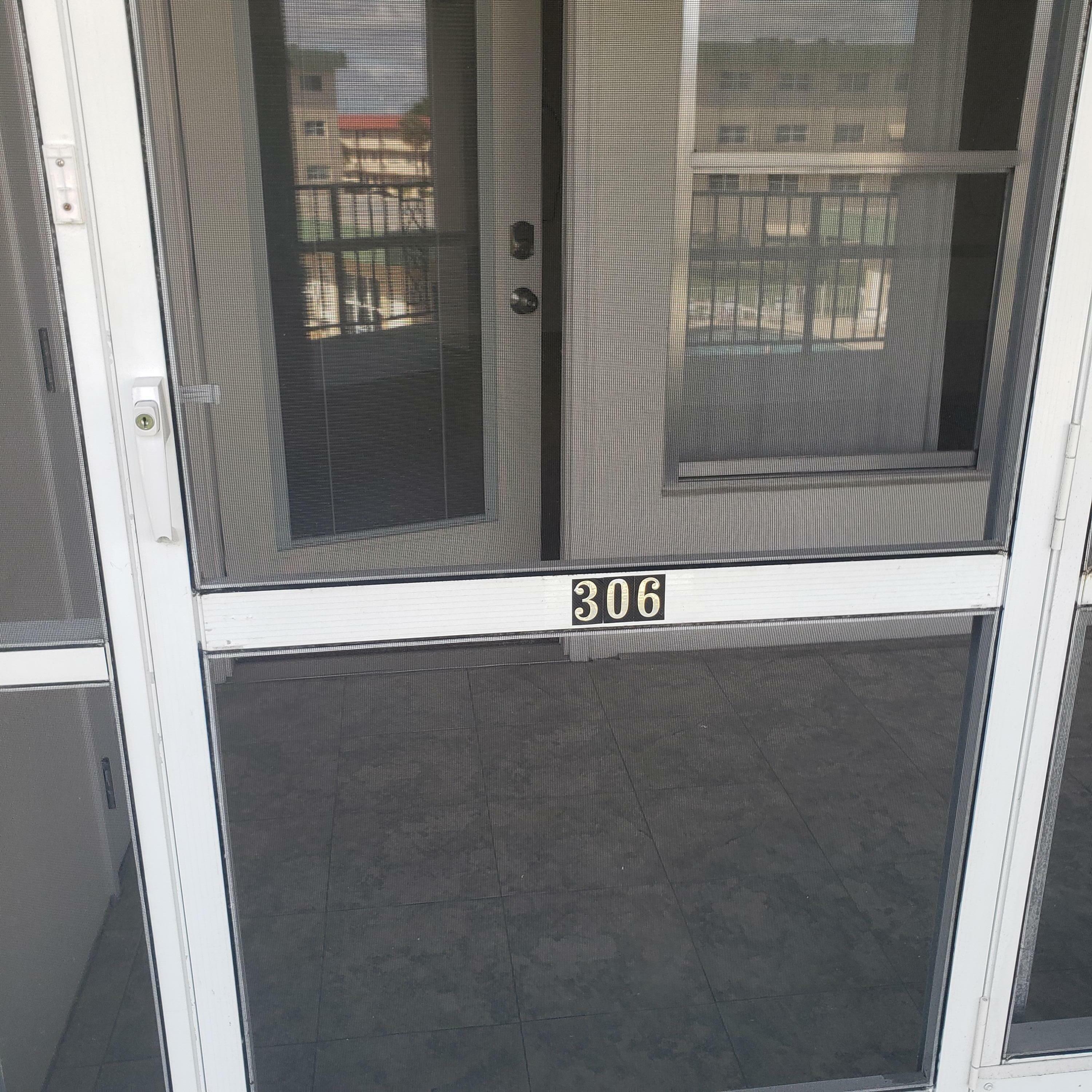 Property Photo: 810 SE 7th Street 306 FL 33441