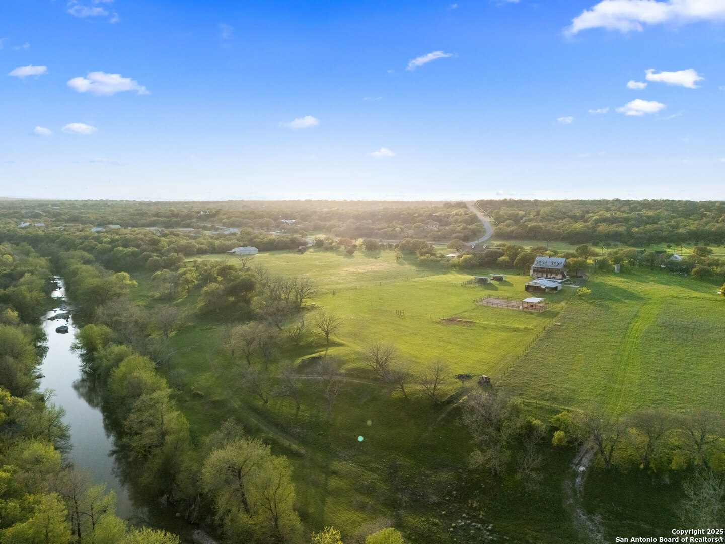 Property Photo: 109 Timber View Dr TX 78006