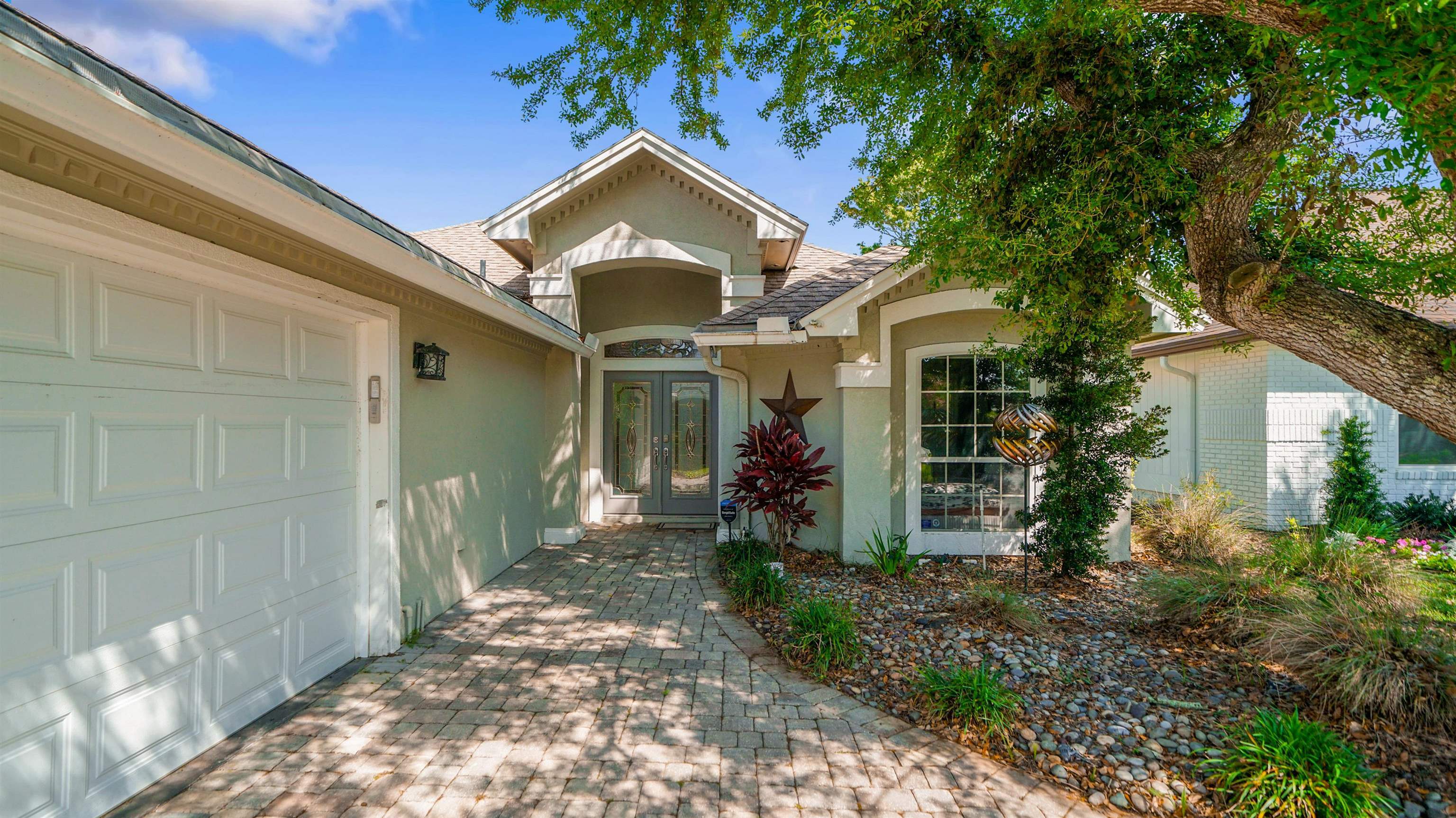 Property Photo: 3421 Sanctuary Blvd FL 32250