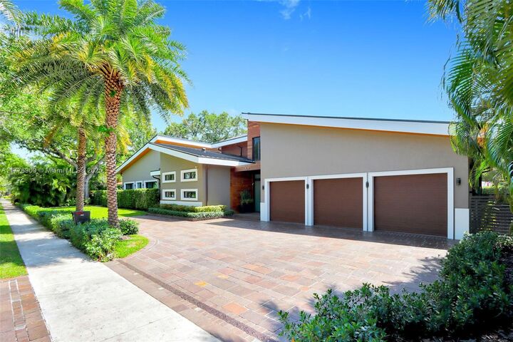 Property Photo: 128 NE 94th St FL 33138
