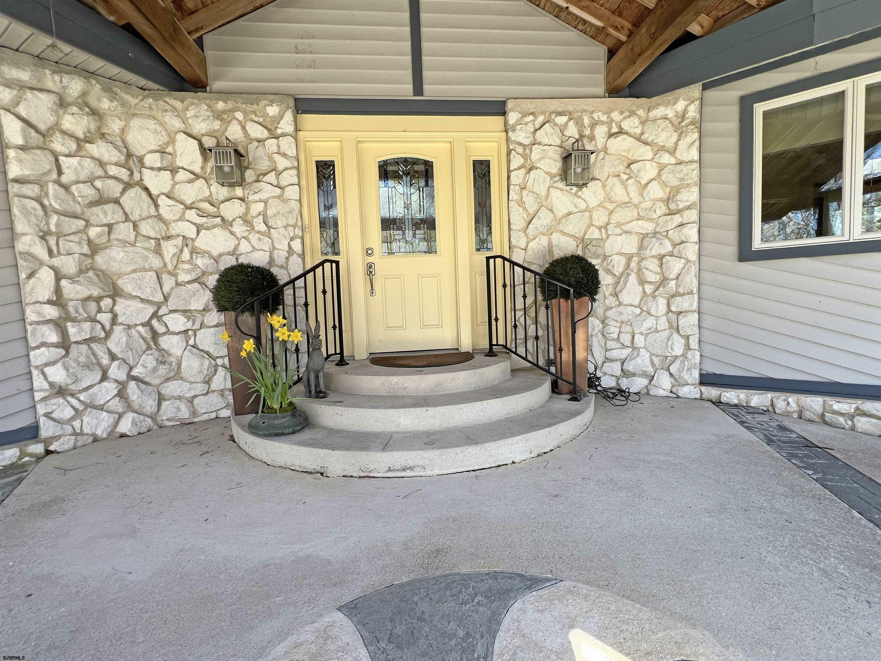 Property Photo: 1115 Riverside Dr NJ 08330