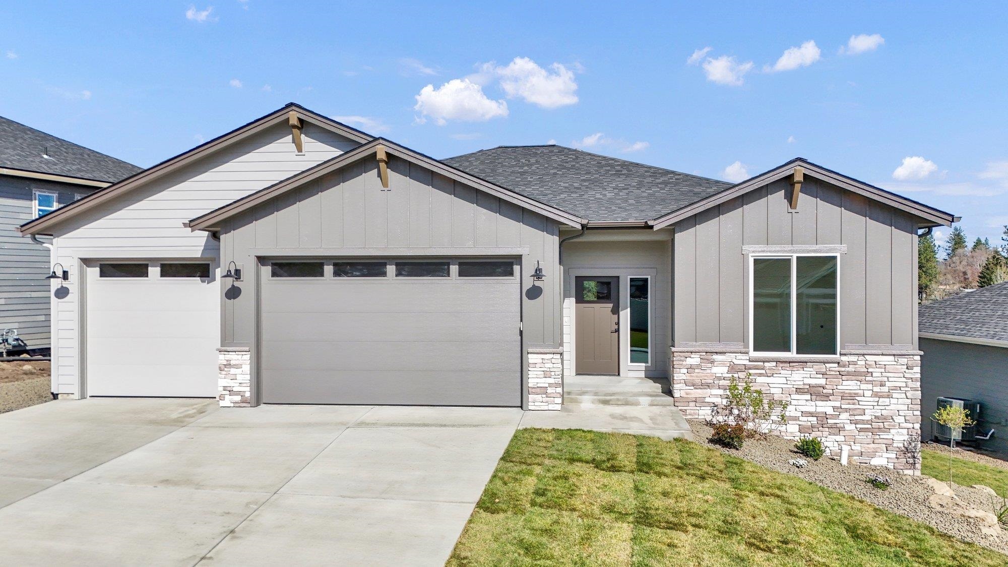 Property Photo: 7117 E Beverly Ave WA 99212