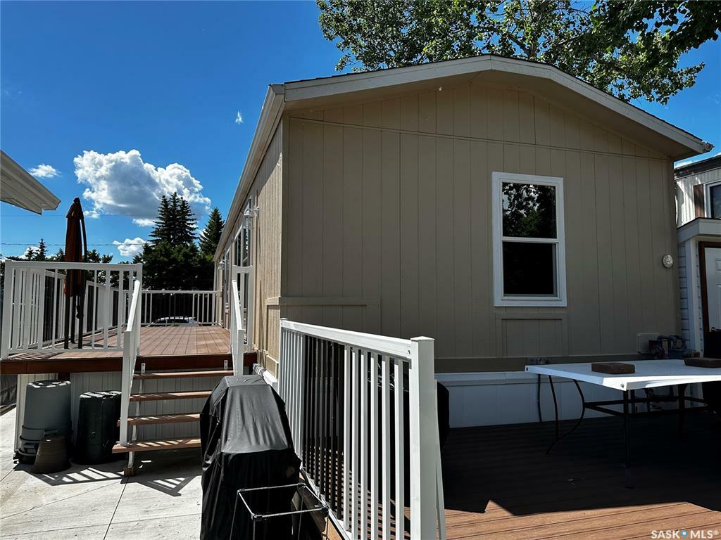 Property Photo: 6 Highland Avenue SK S0M 0L0