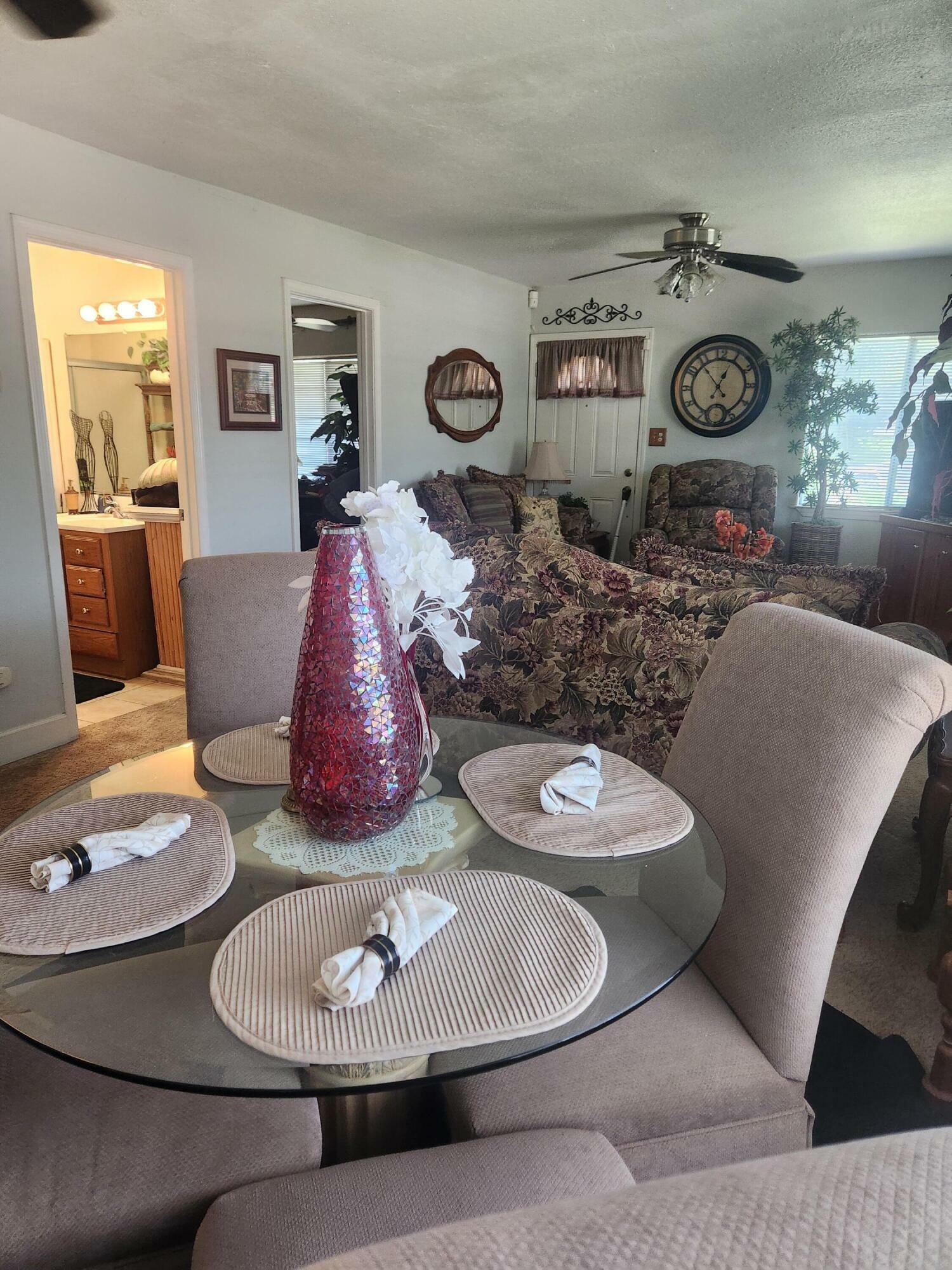 Property Photo: 447 S Bridge Street CA 93277