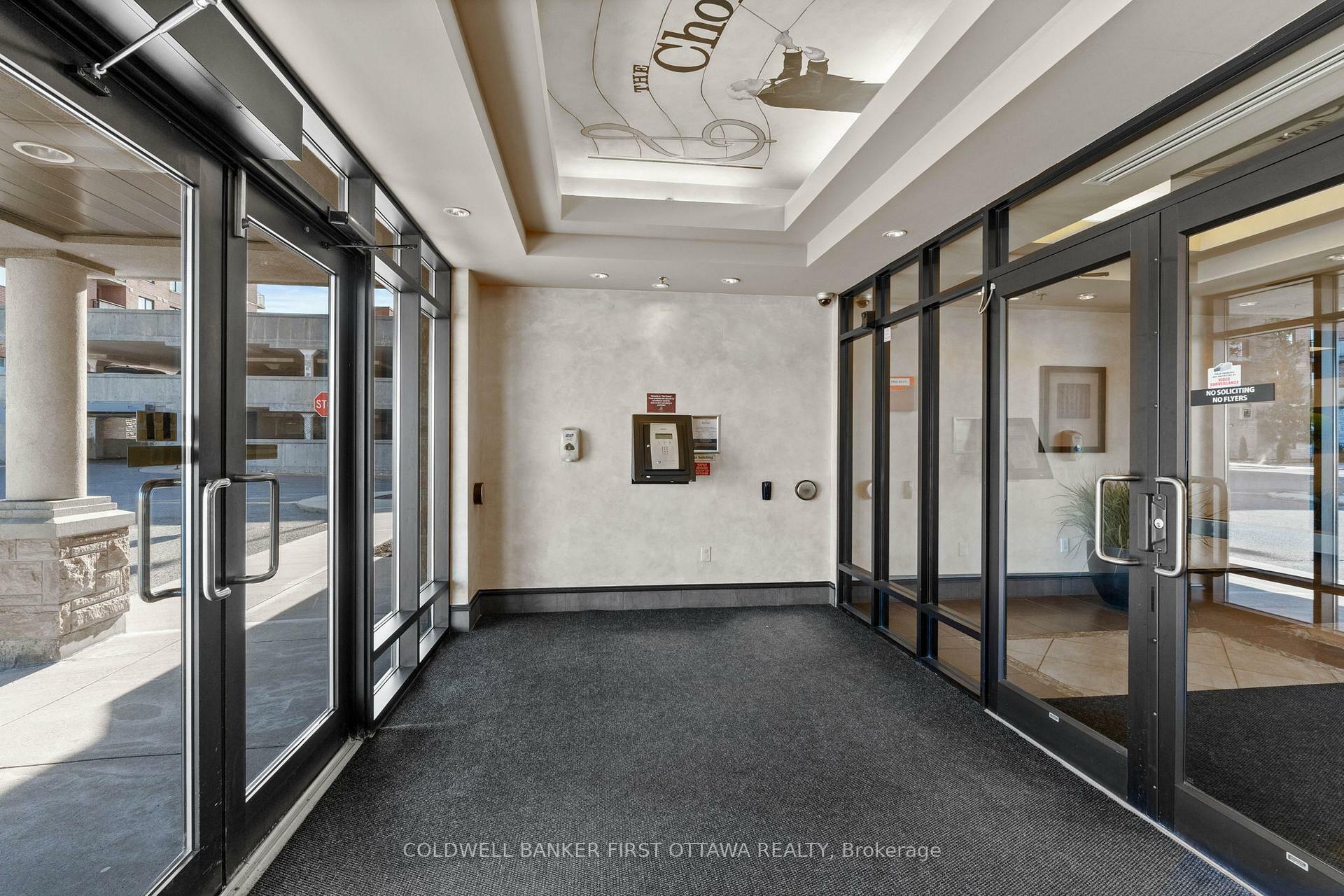 Property Photo: 314 Central Park Drive 912 ON K2C 0R2