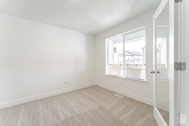 Property Photo: 6564 W Roaring River Ln 212 UT 84096