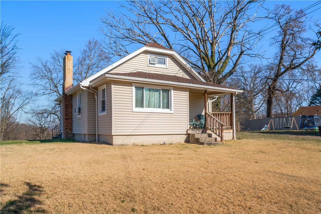 Property Photo: 1918 Cliff Street PA 15108