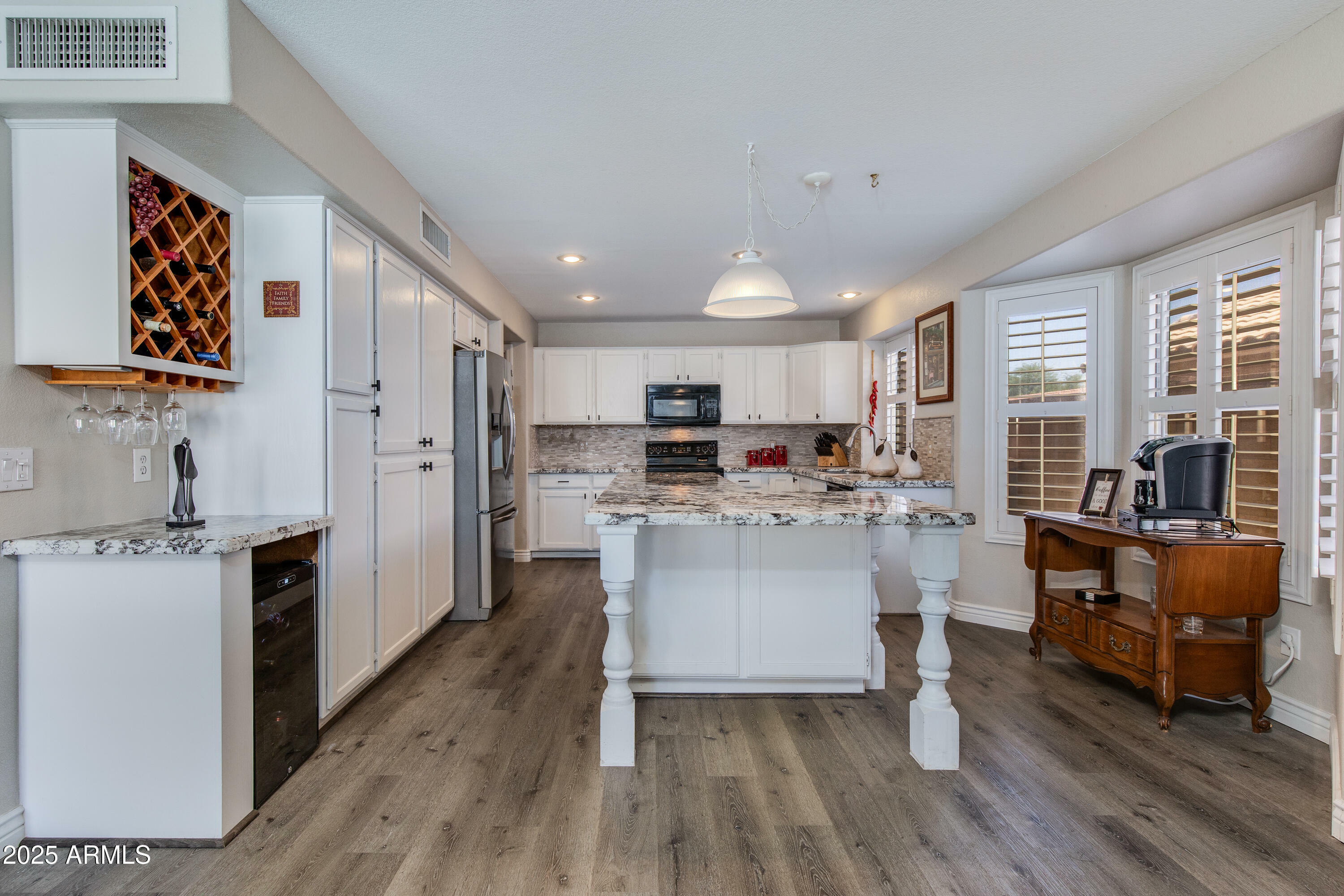 Property Photo: 9826 W Runion Drive AZ 85382
