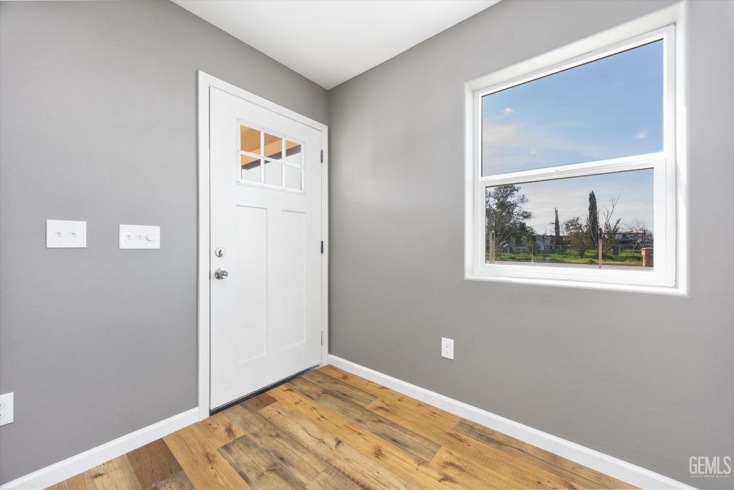 Property Photo: 2300 Rodney Street CA 93307