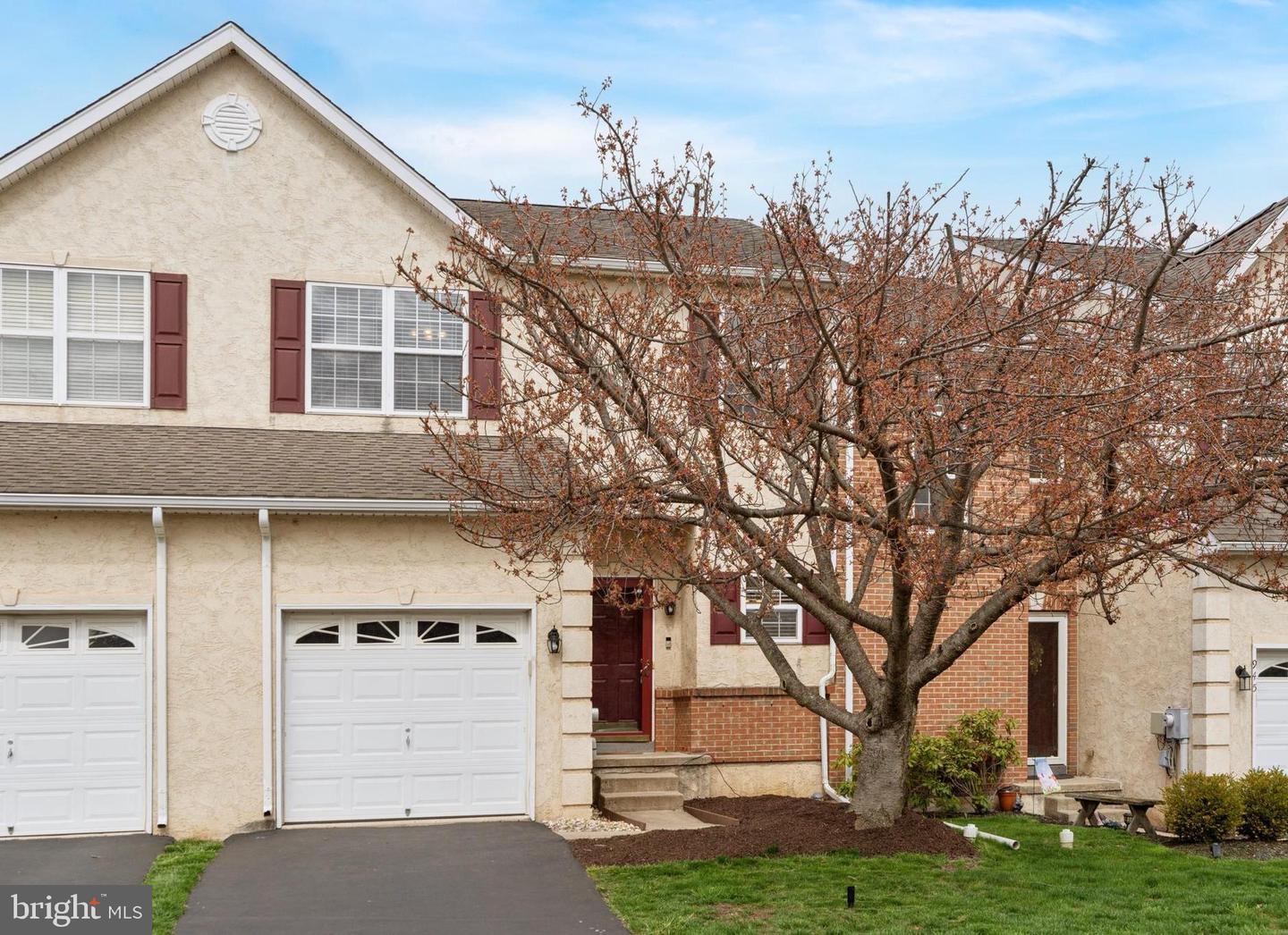 Property Photo: 943 Cholet Drive PA 19426