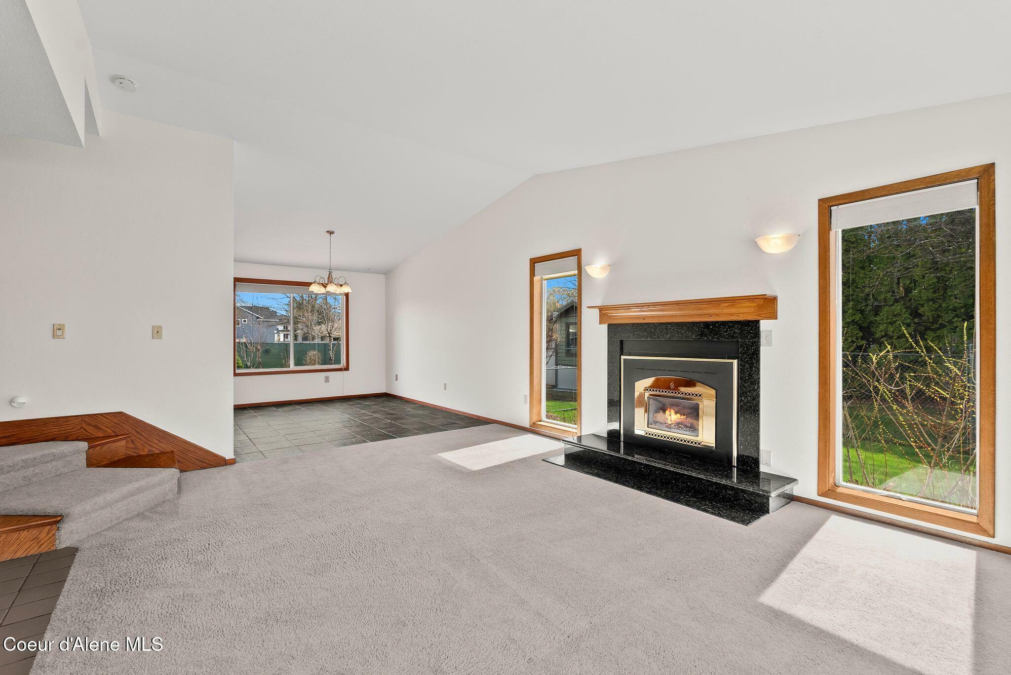 Property Photo: 430 Willow Dr ID 83864