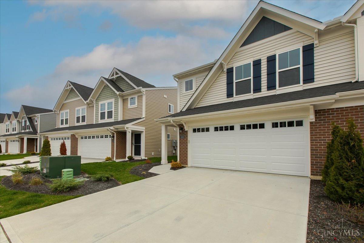 Property Photo:  1532 Summerview Lane  OH 45150 