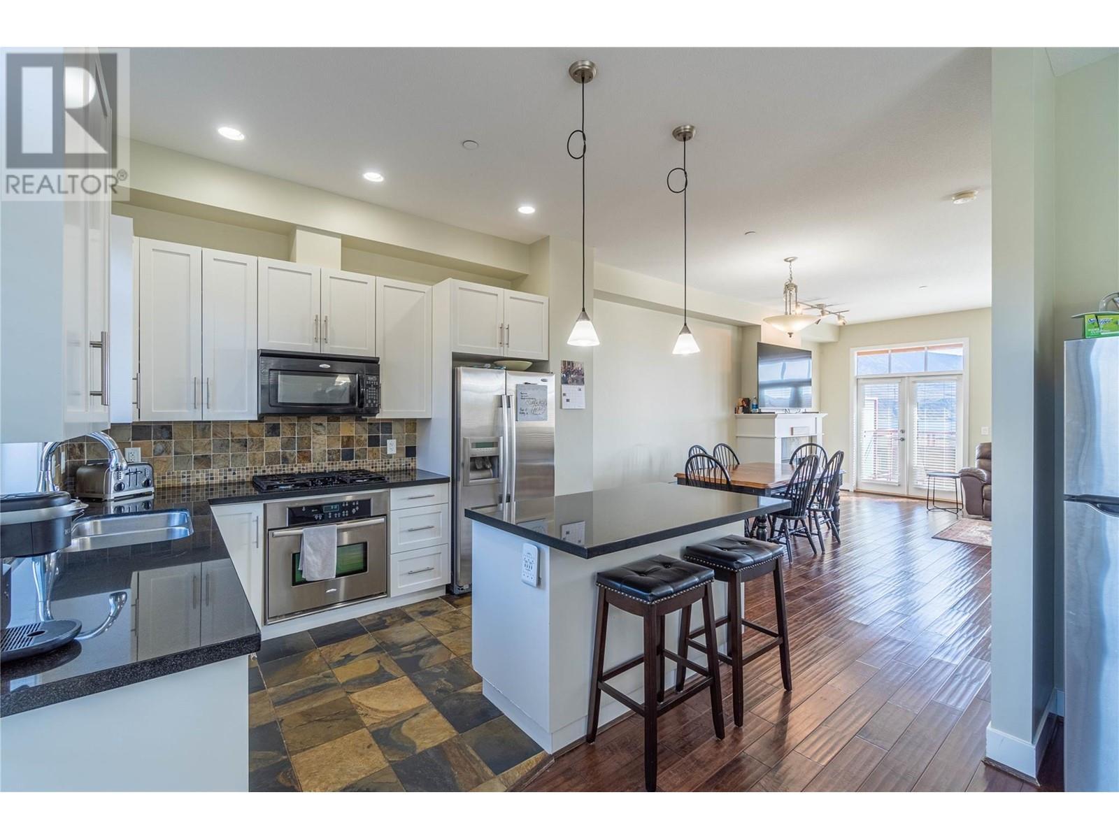 Property Photo: 175 Holloway Drive 19 BC V1S 0B2