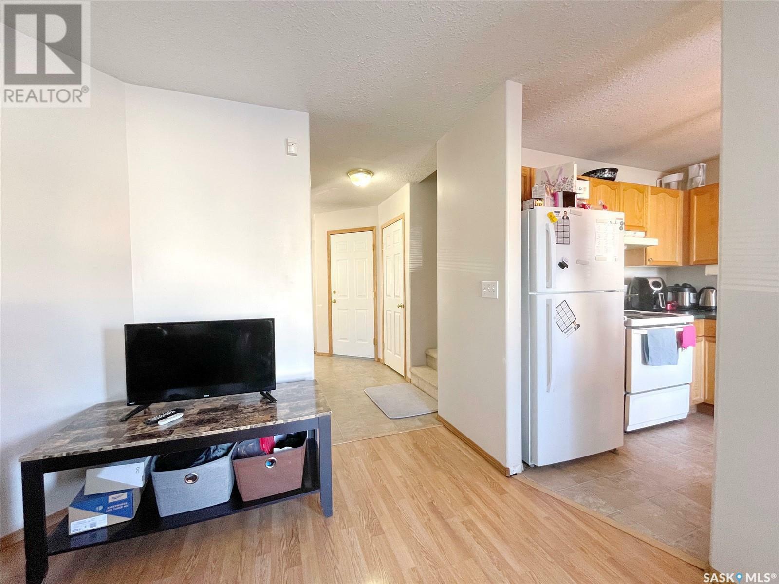 Property Photo: 2 110 Keevil Crescent SK S7N 4L9