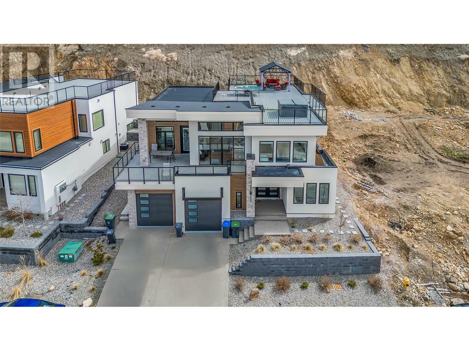 Property Photo: 1189 Lone Pine Drive BC V1P 0A5