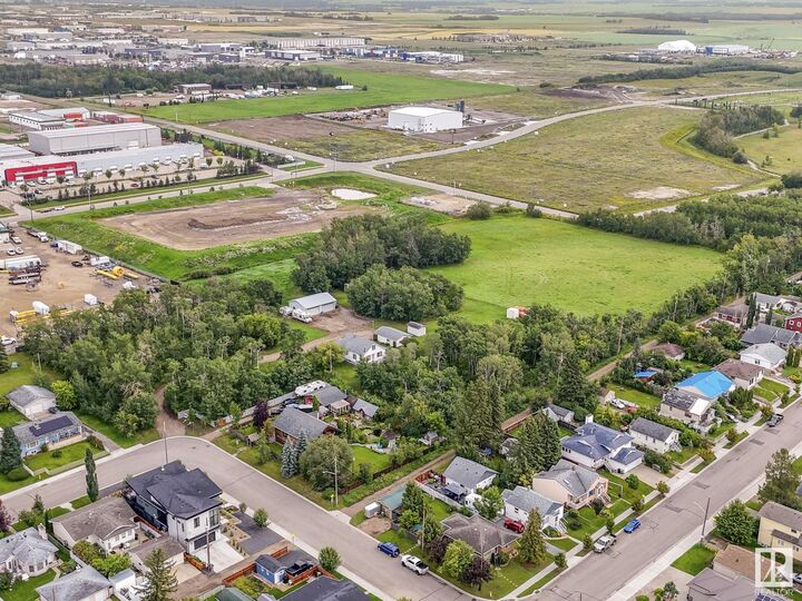 Property Photo:  5405 45 Street  AB T9E 5W6 
